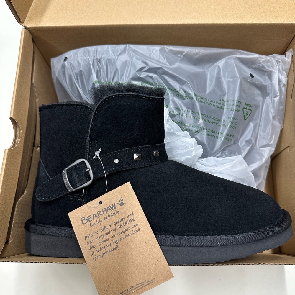 New Bearpaw women’s black boots 8 M 10 M
